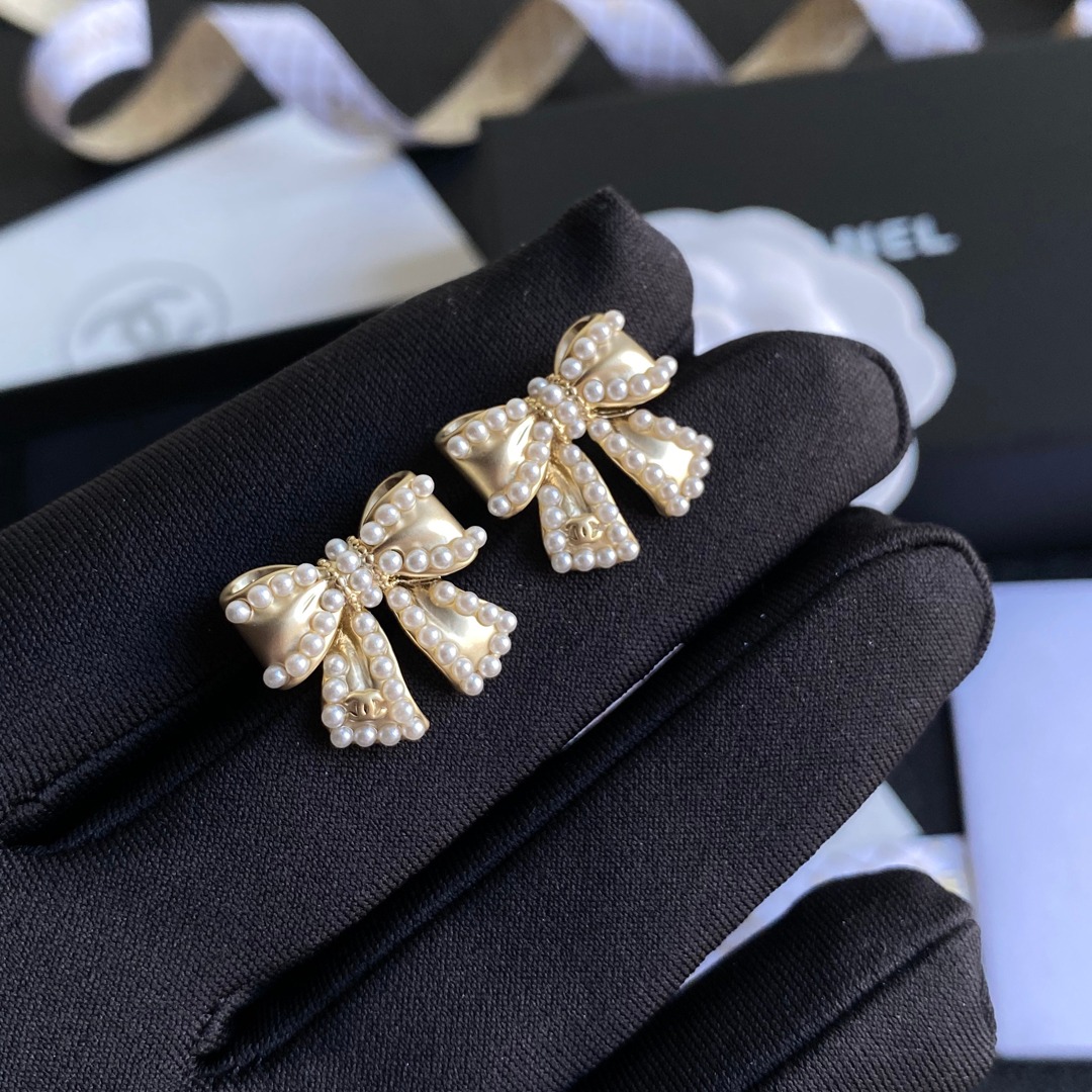 A562 Chanel earring 107235