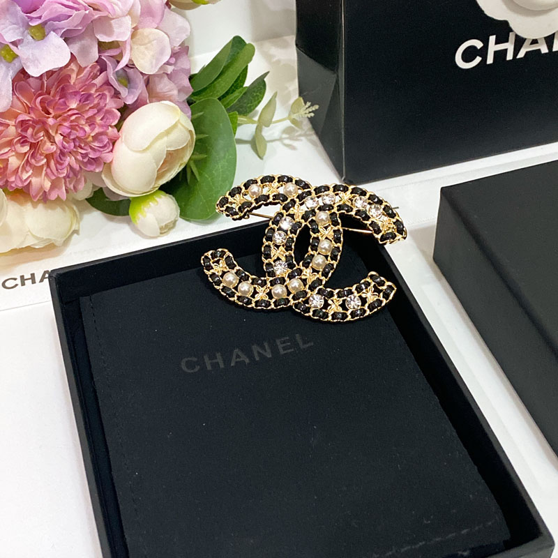 C161 Chanel brooch 104511