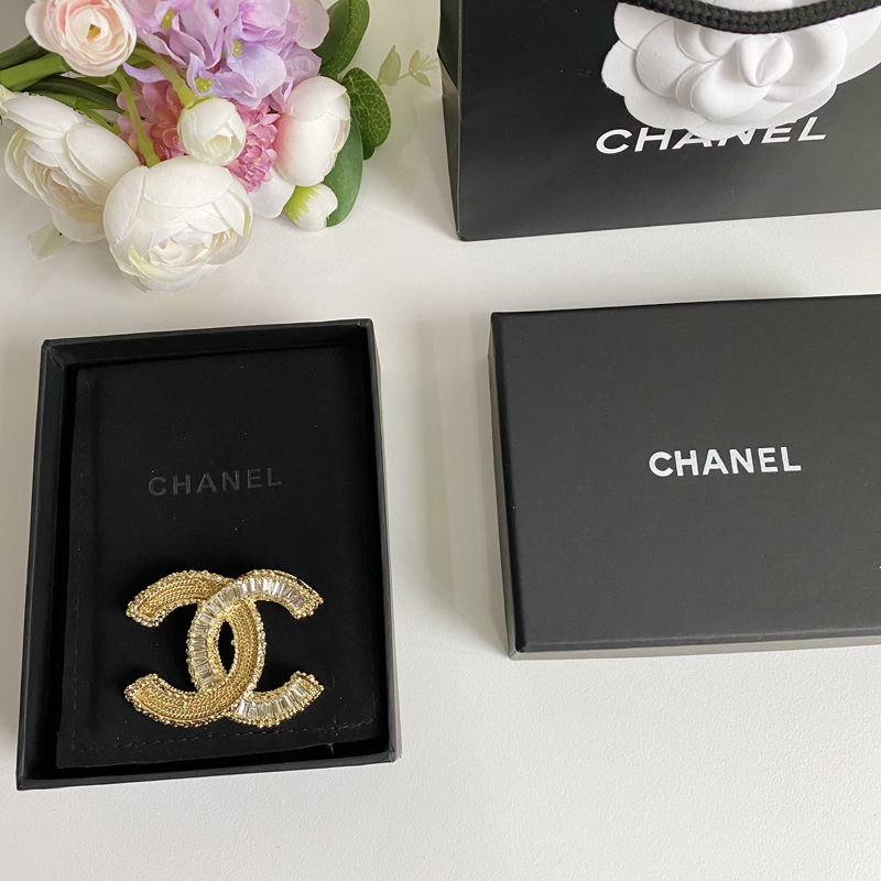 C177 Chanel brooch 104723