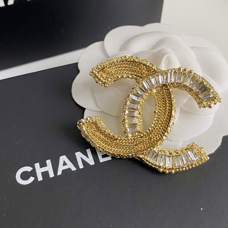 C177 Chanel brooch 104723