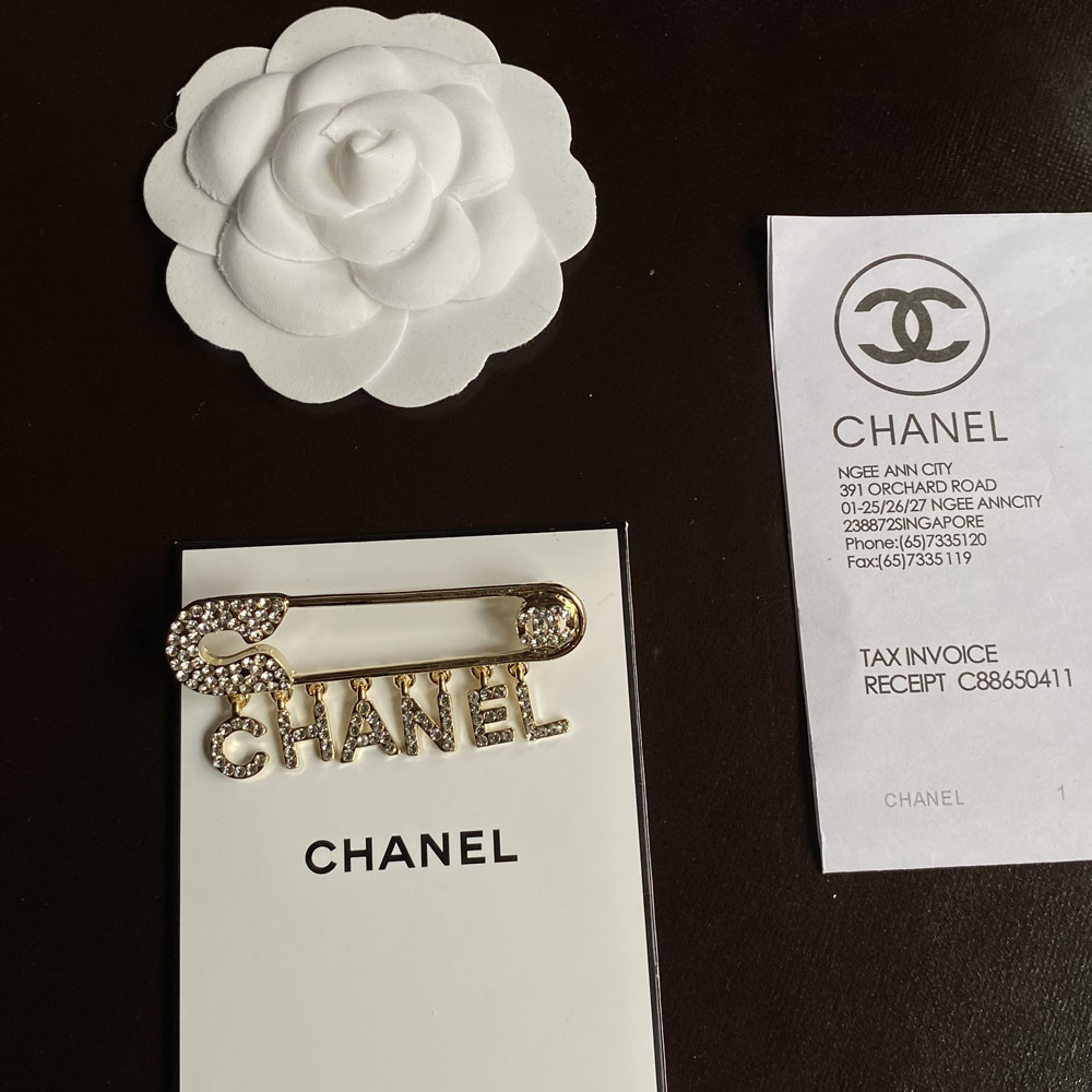 C011-chanel brooch 103326