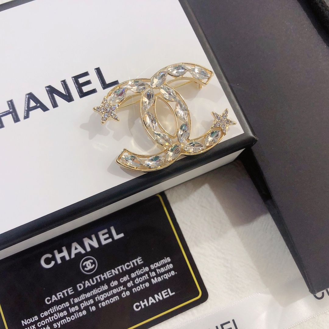 Chanel brooch 106250