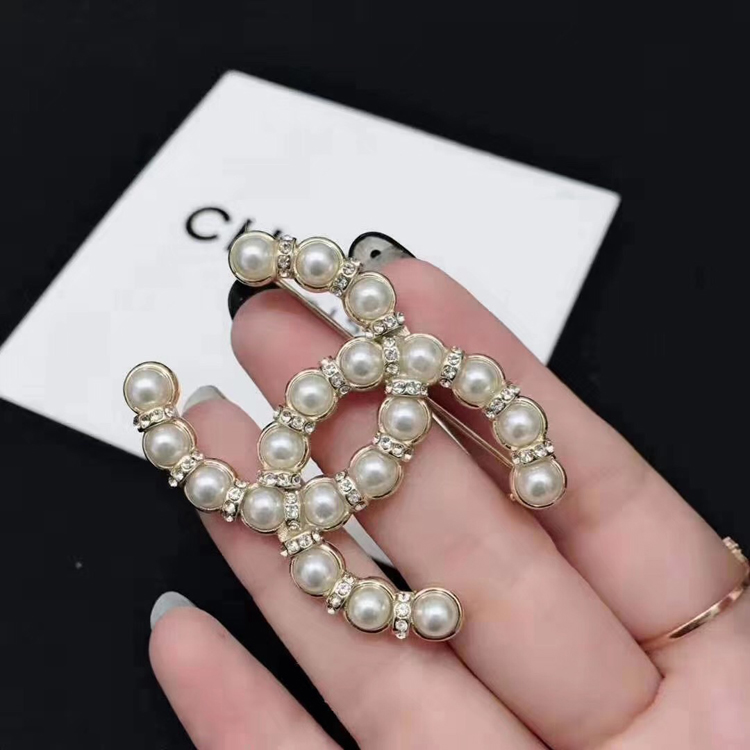 C007 chanel brooch 107057