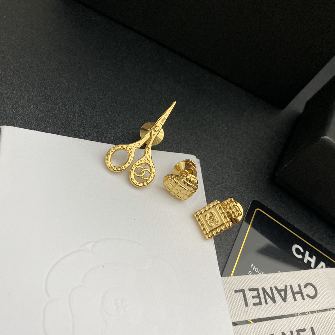C158 Chanel brooch 3 in 1set 107080