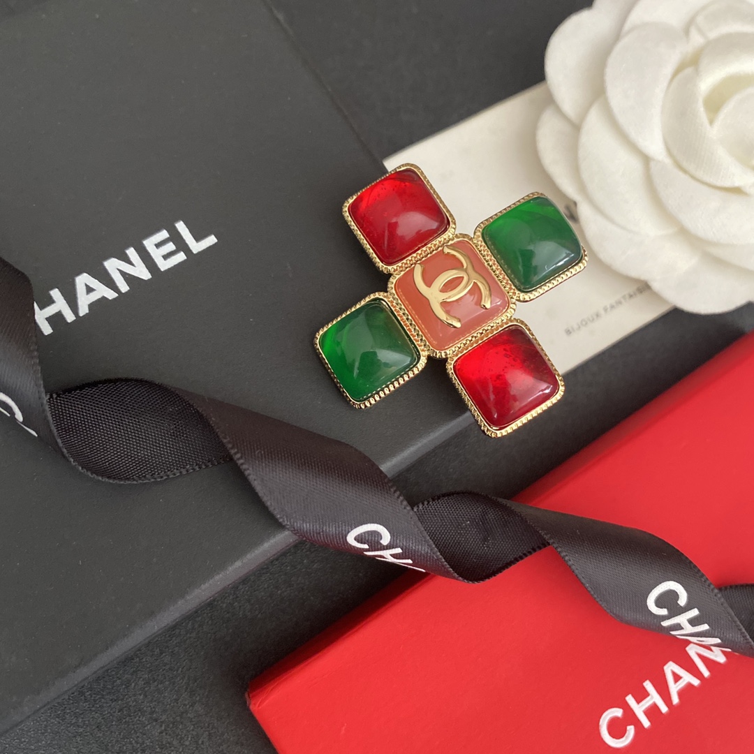 C199 Chanel brooch 107215