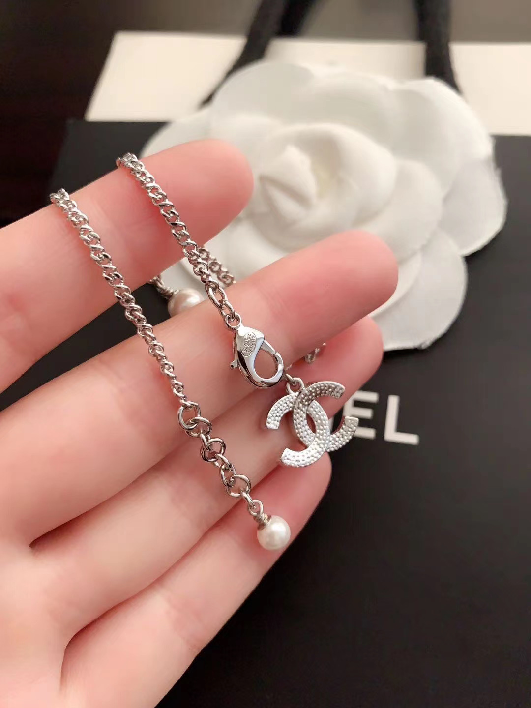 B157 Chanel bracelet 107930