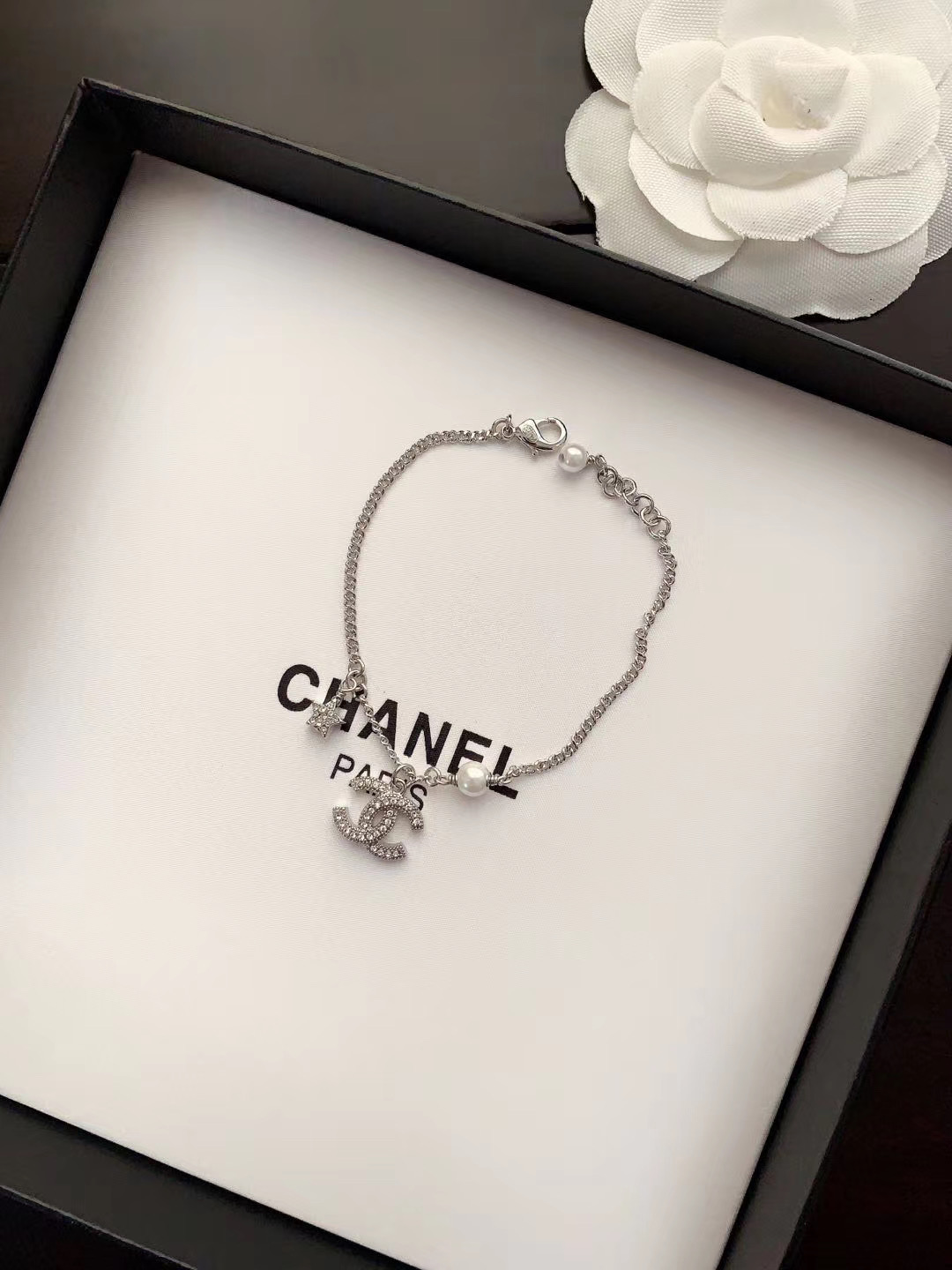 B157 Chanel bracelet 107930
