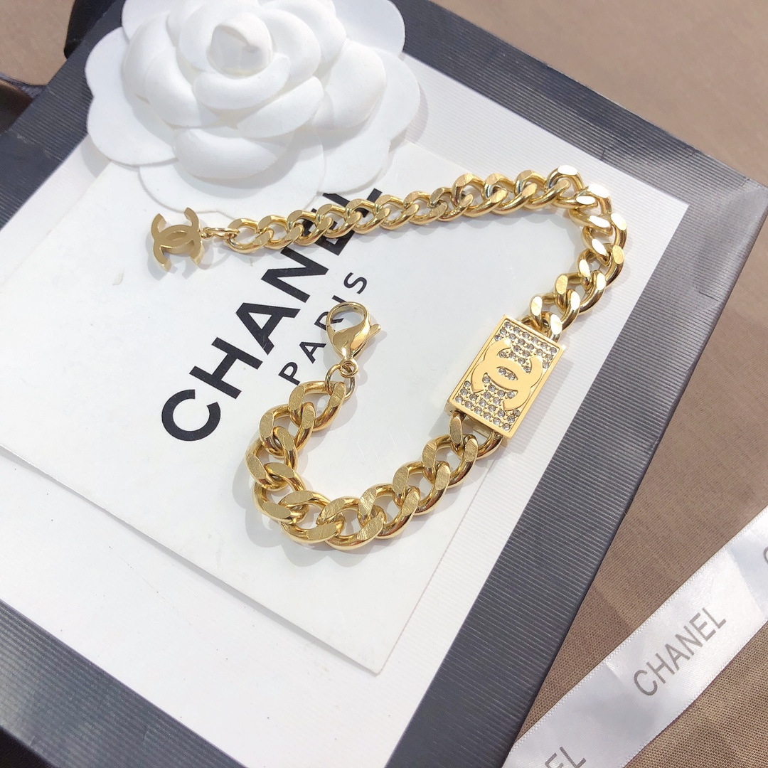 chanel bracelet 105369