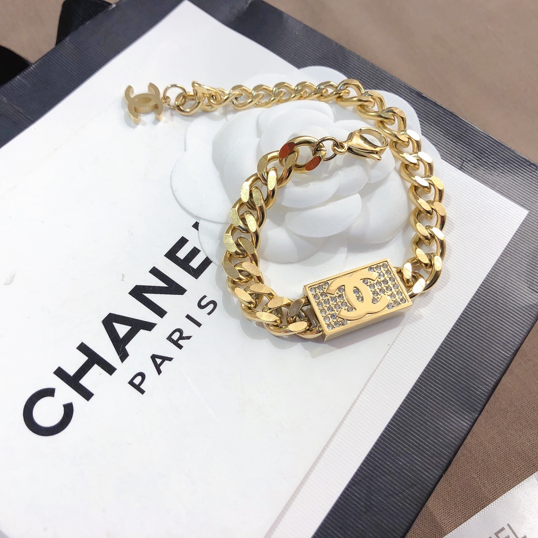 chanel bracelet 105369