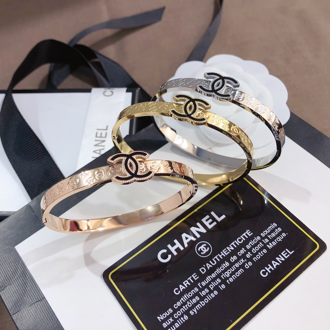 chanel bracelet 105371