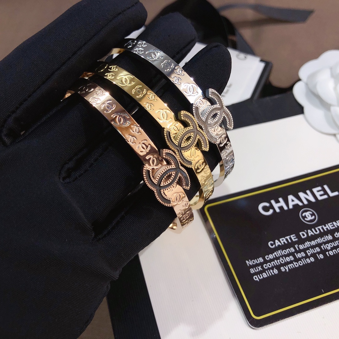 chanel bracelet 105371