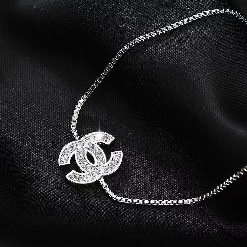 Chanel CC bracelet 105751