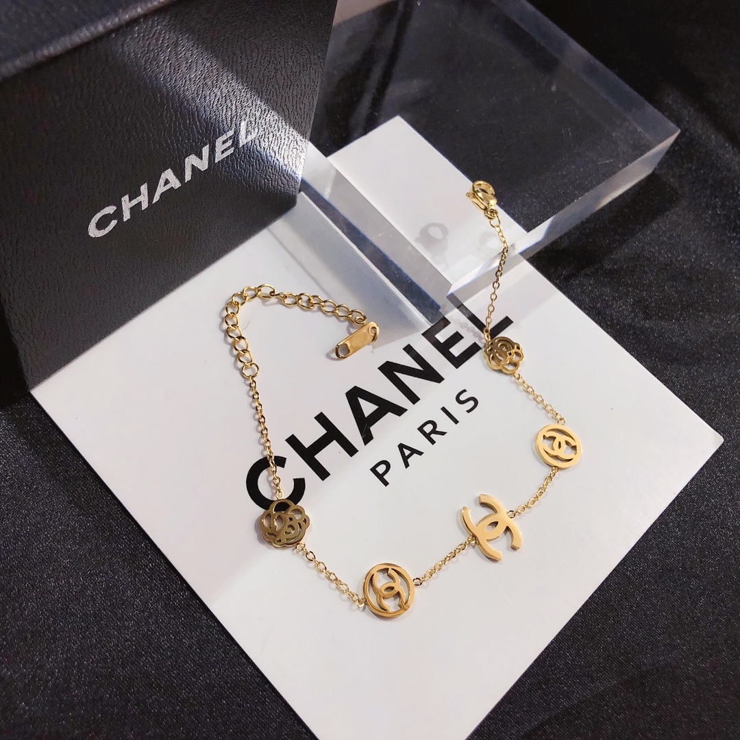 L075  Chanel bracelet 105888