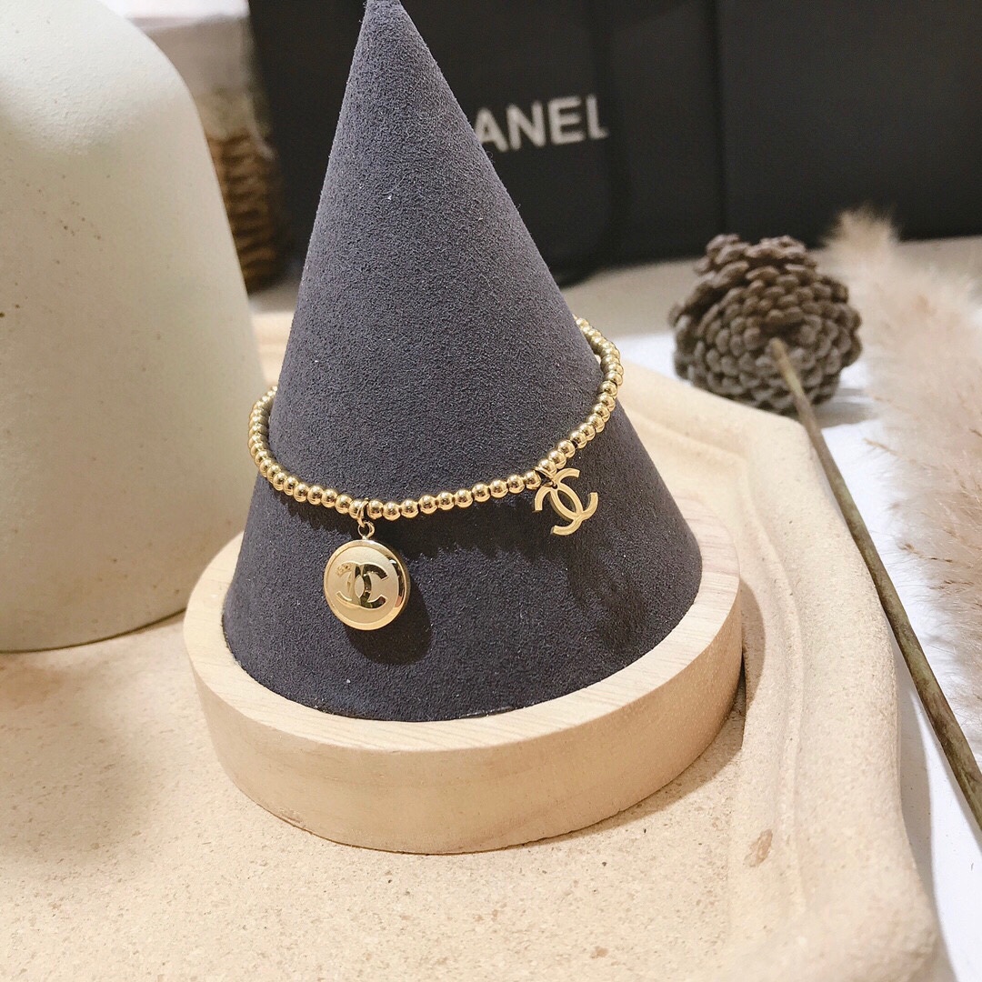 L040  Chanel bracelet 105898