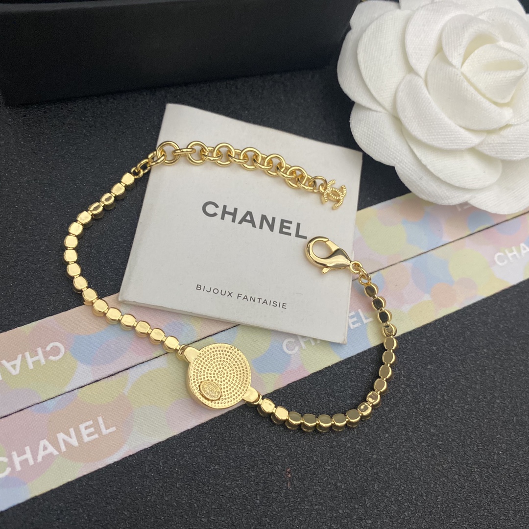 B222 Chanel bracelet 105925