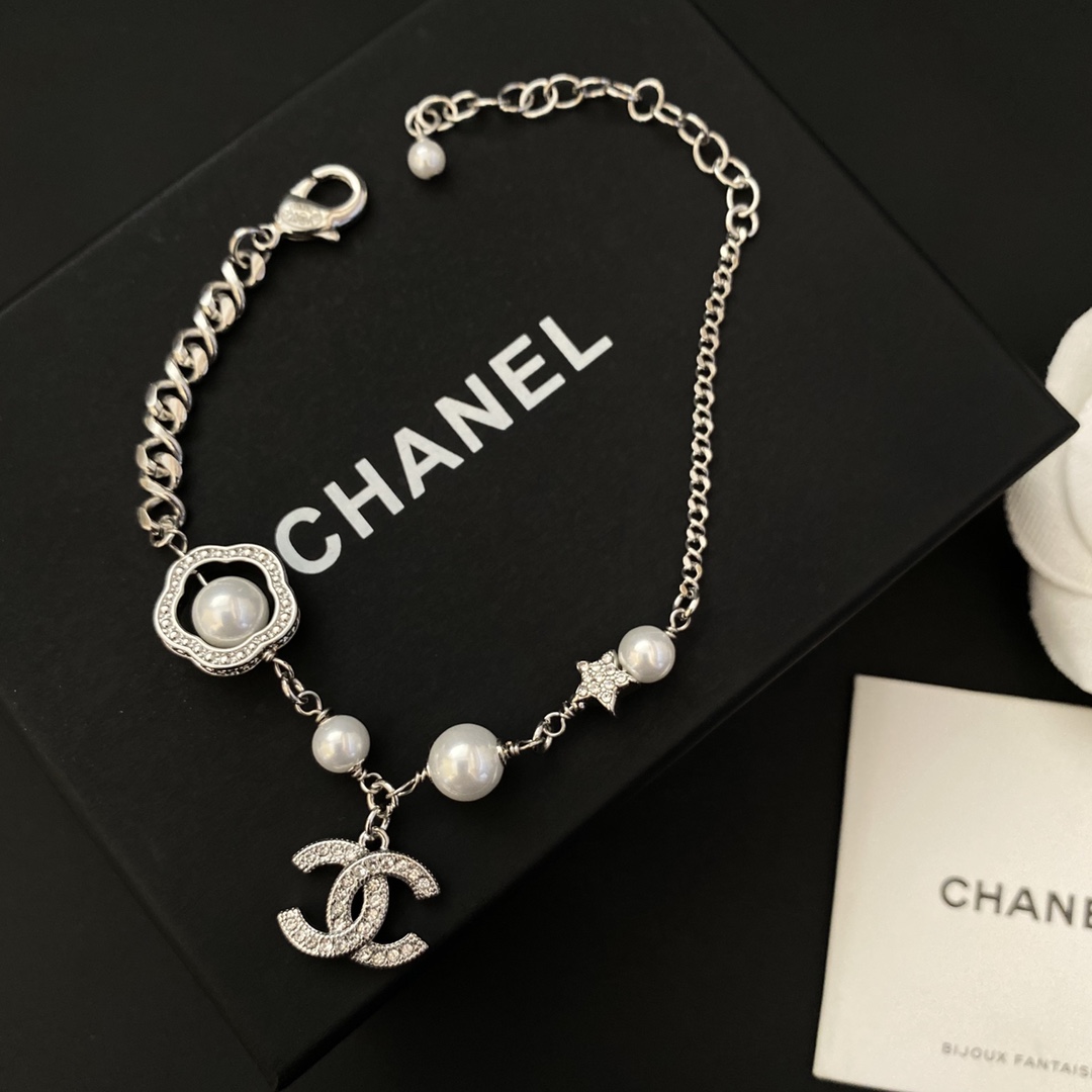B251 Chanel bracelet 103126