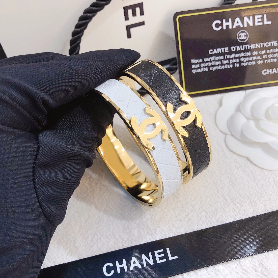 Chanel bracelet 106485