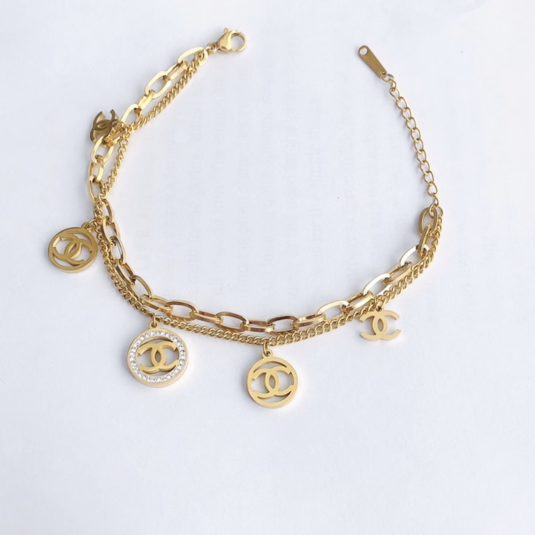 Chanel bracelet 106763