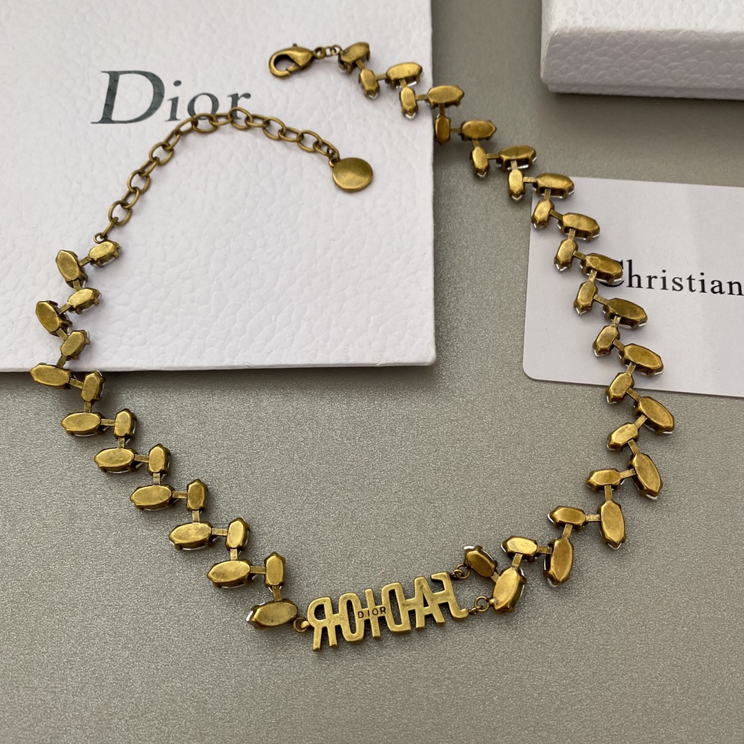 B069 Dior necklace 104843