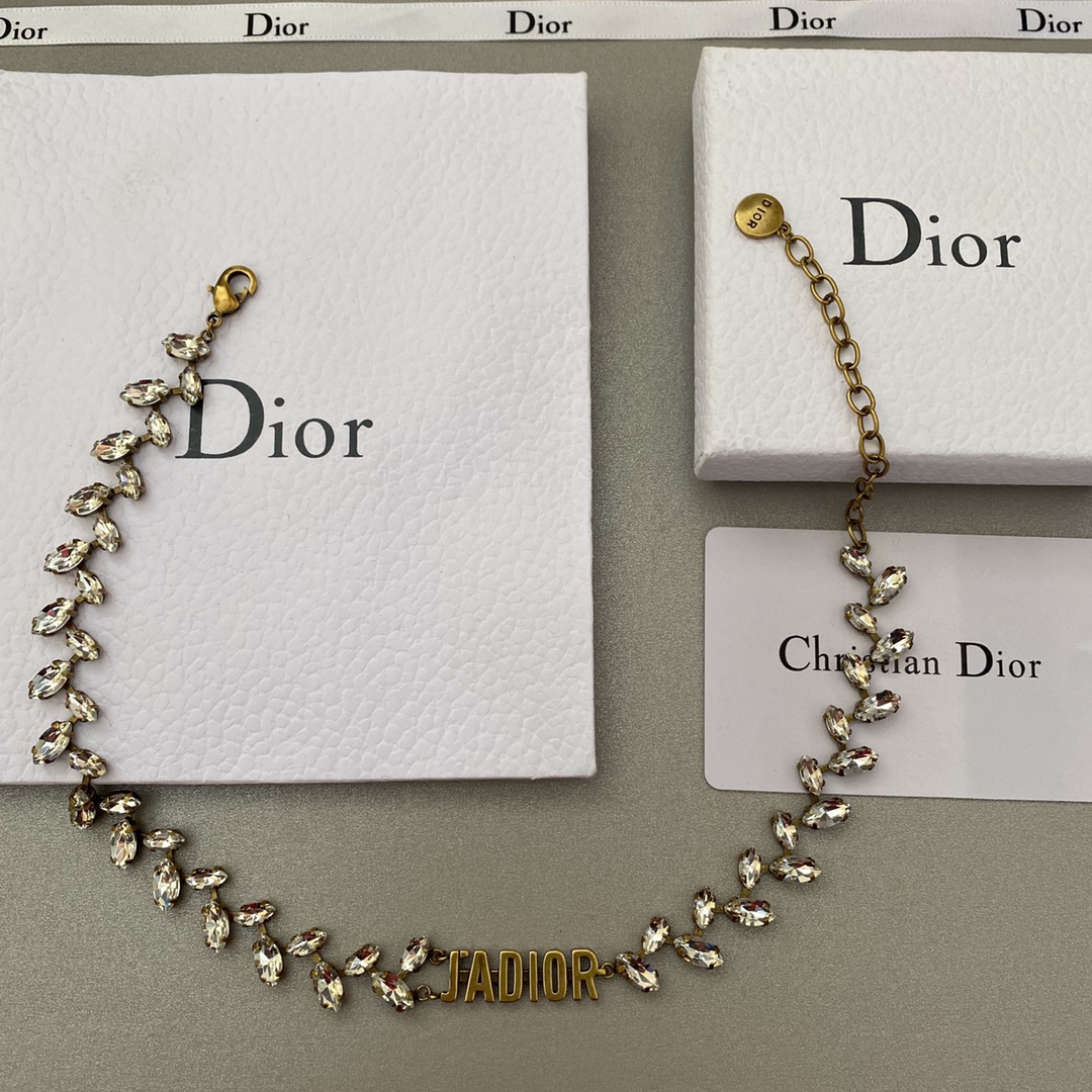 B069 Dior necklace 104843