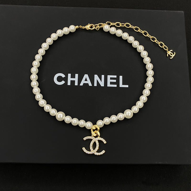B118 Chanel necklace 104997