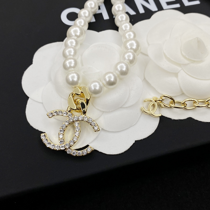 B118 Chanel necklace 104997