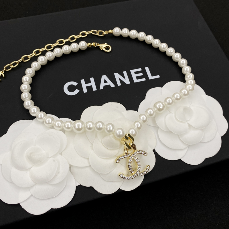 B118 Chanel necklace 104997
