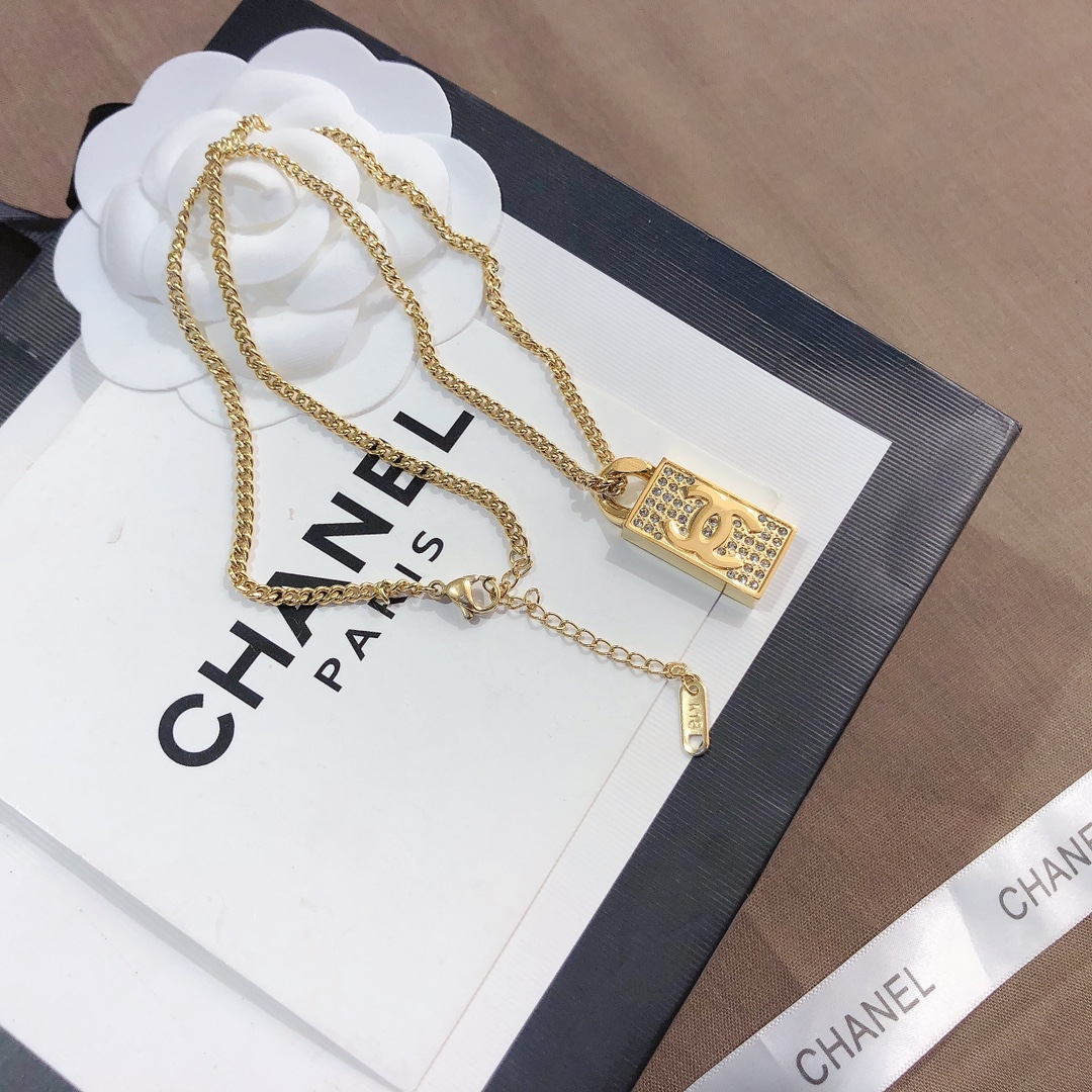 chanel necklace 105368