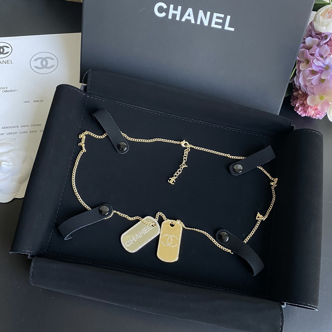 B175 Chanel necklace 105623