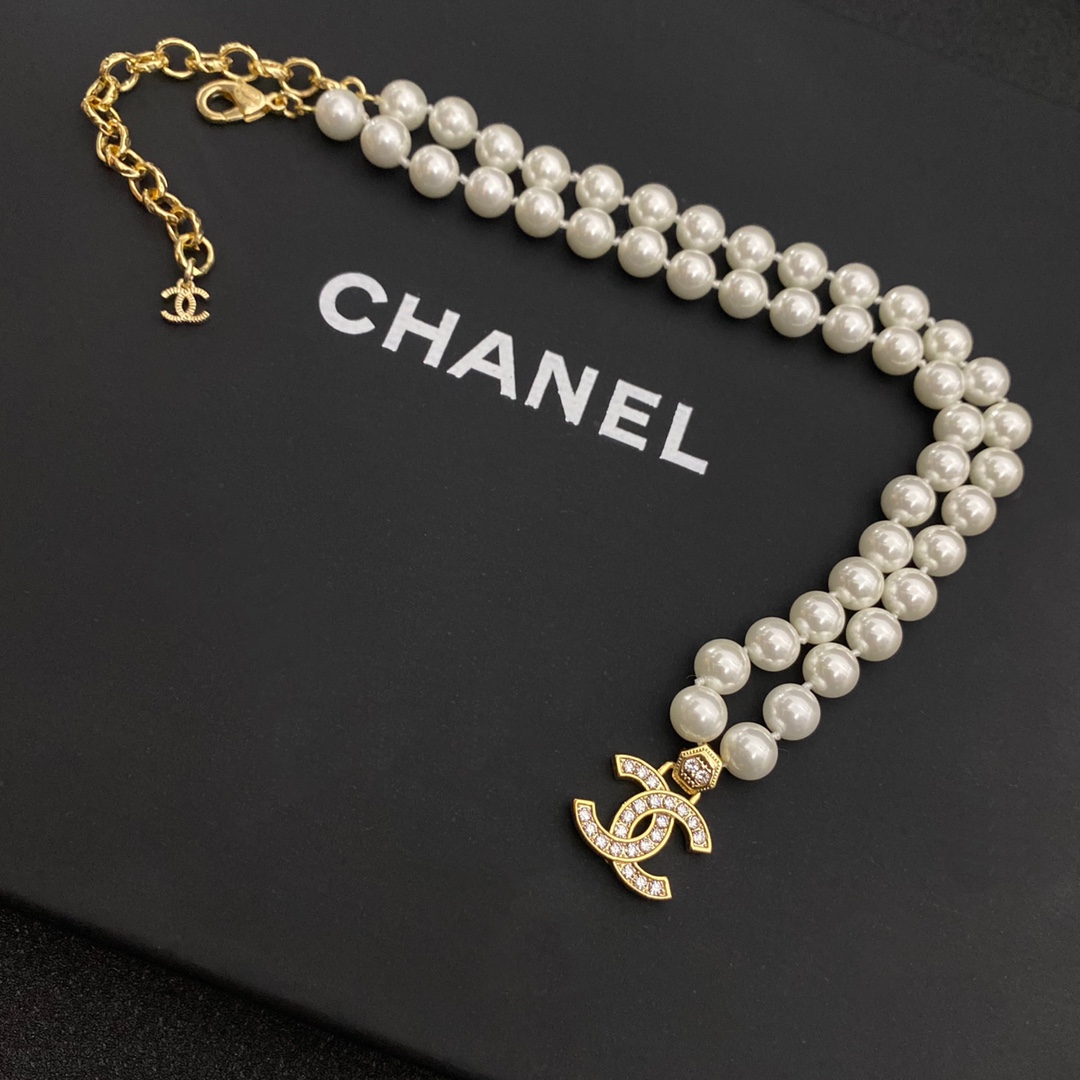 B140 Chanel choker necklace 105855