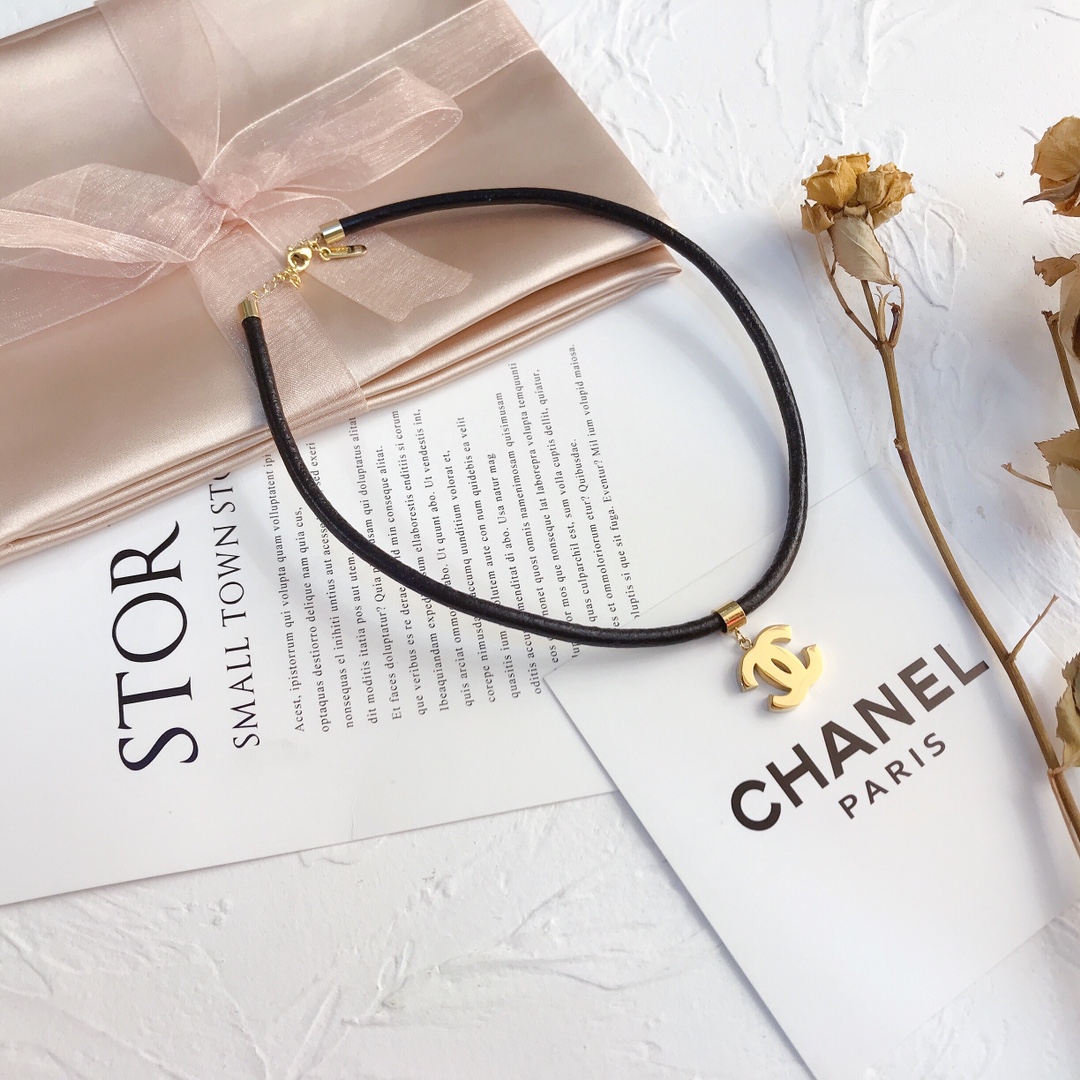 X001 Chanel leather choker necklace 105911