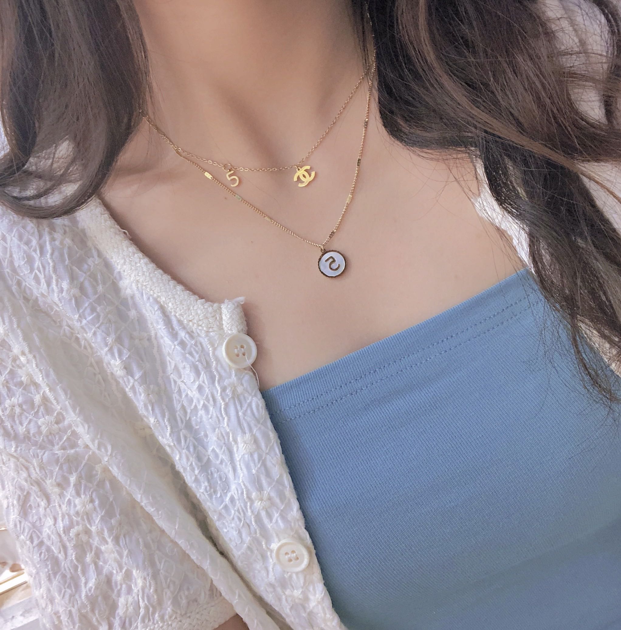 Chanel necklace 105975