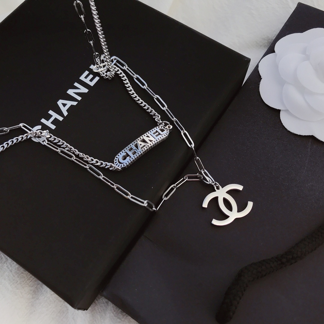 X306 Chanel necklace 106049