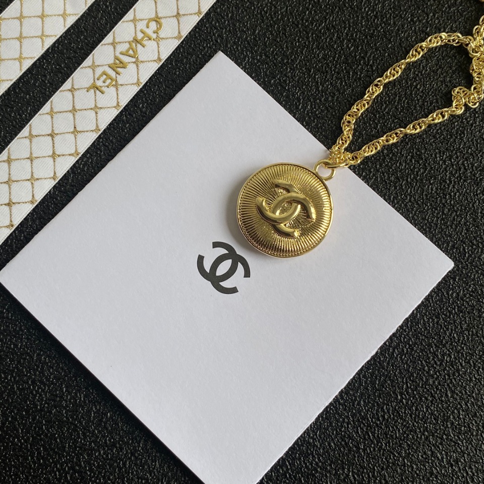 B178 Chanel necklace 106183