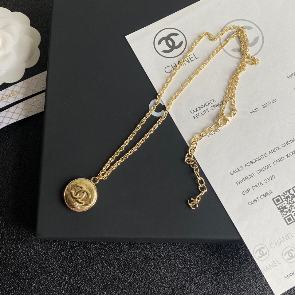 B178 Chanel necklace 106183