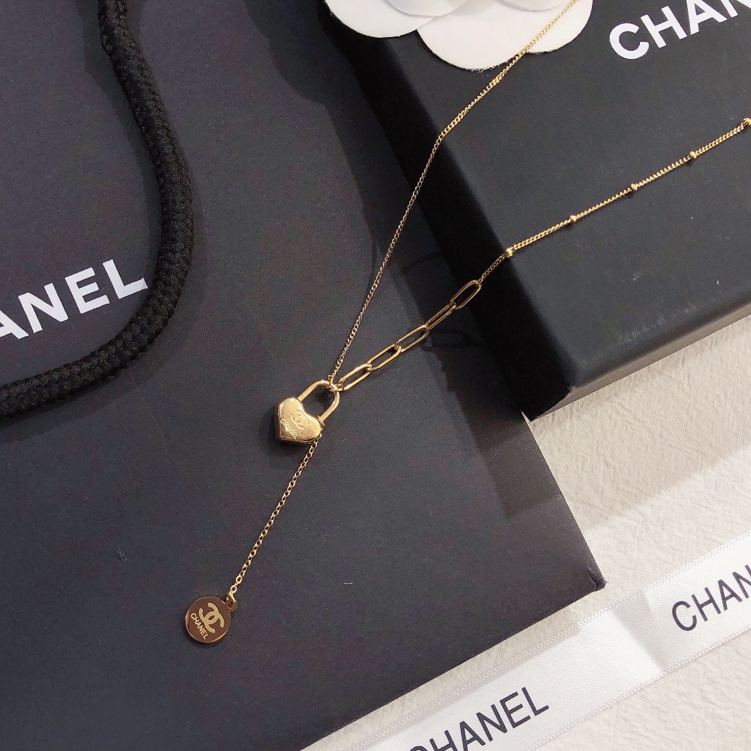 X322    Chanel necklace 106255