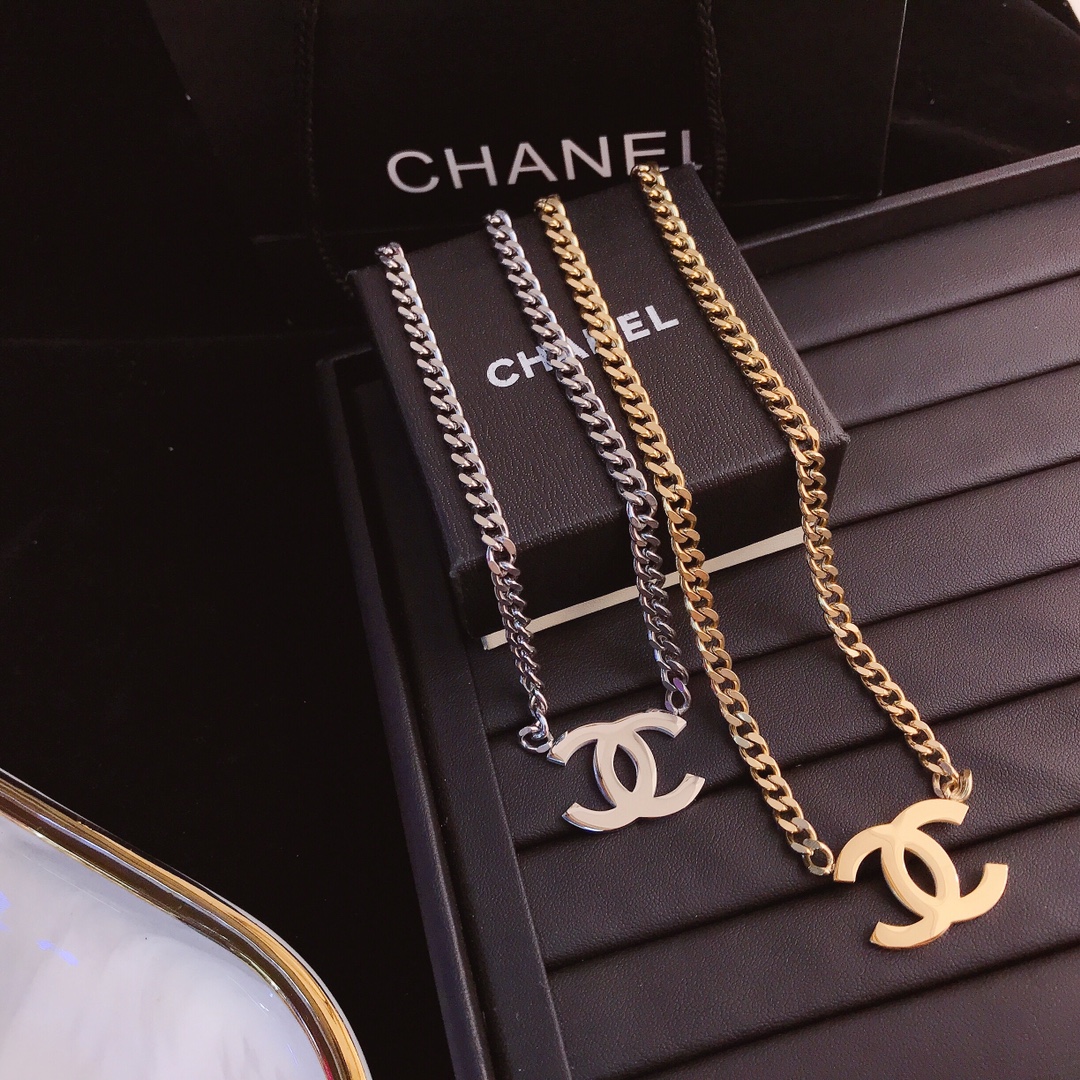 X056 Chanel necklace 106329