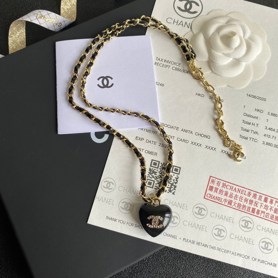 B282 Chanel necklace 106442