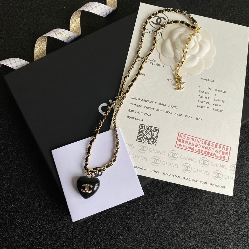 B282 Chanel necklace 106442