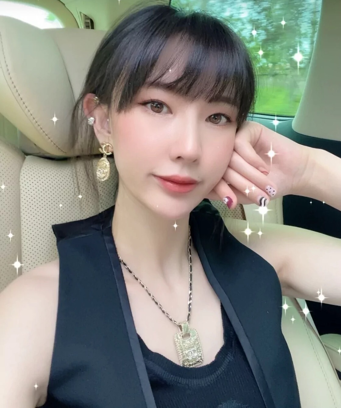 Chanel necklace 106512