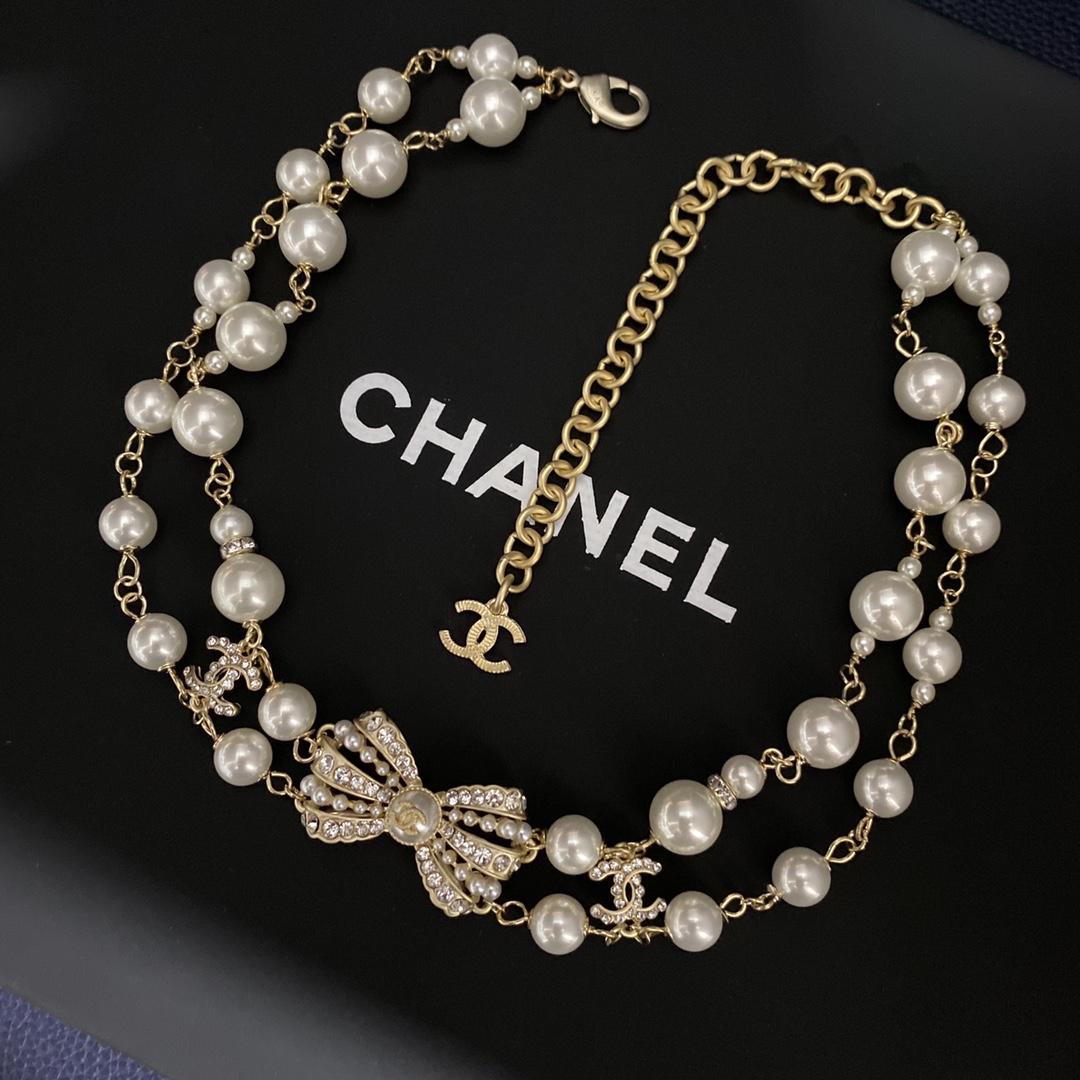 B300 Chanel necklace 106542