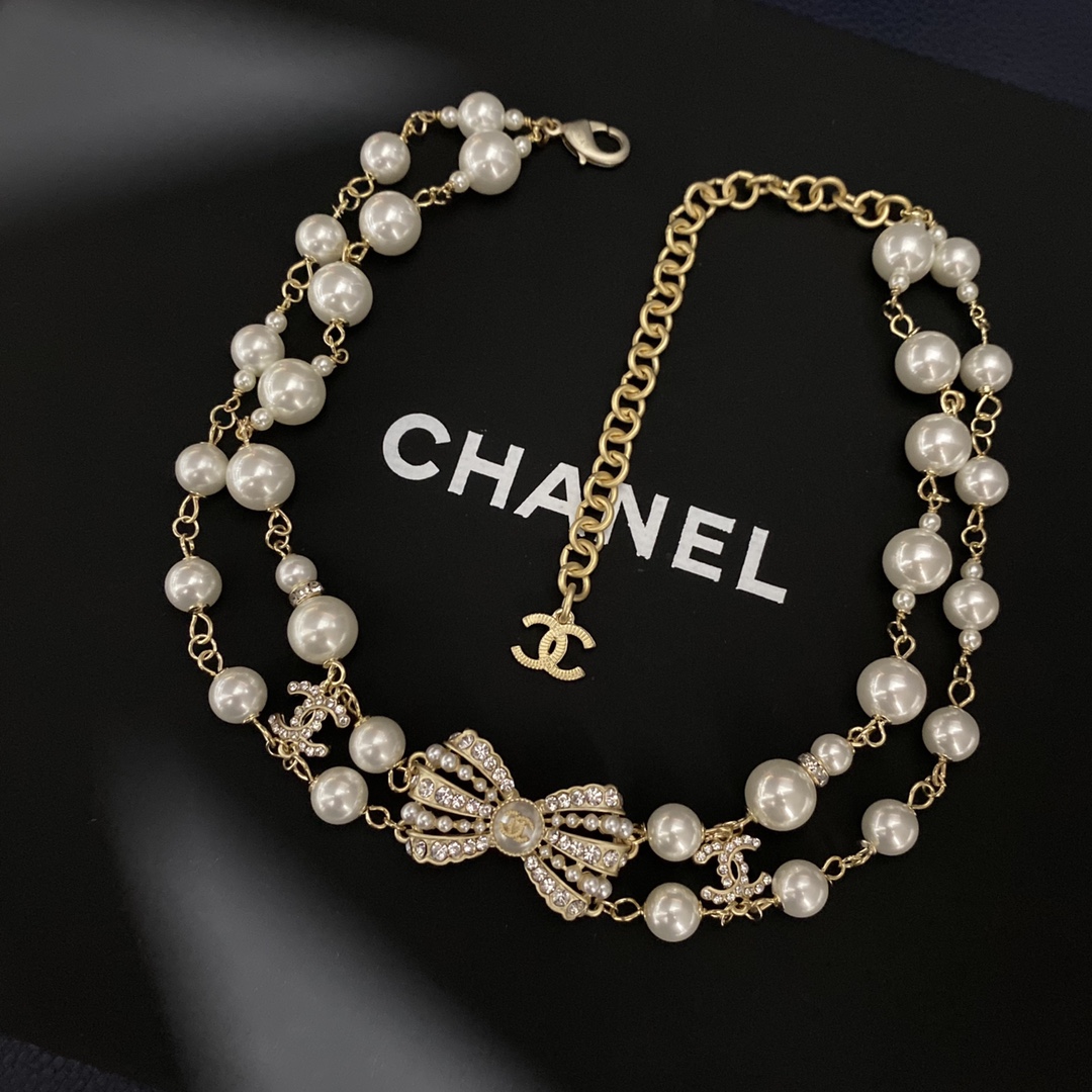 B300 Chanel necklace 106542