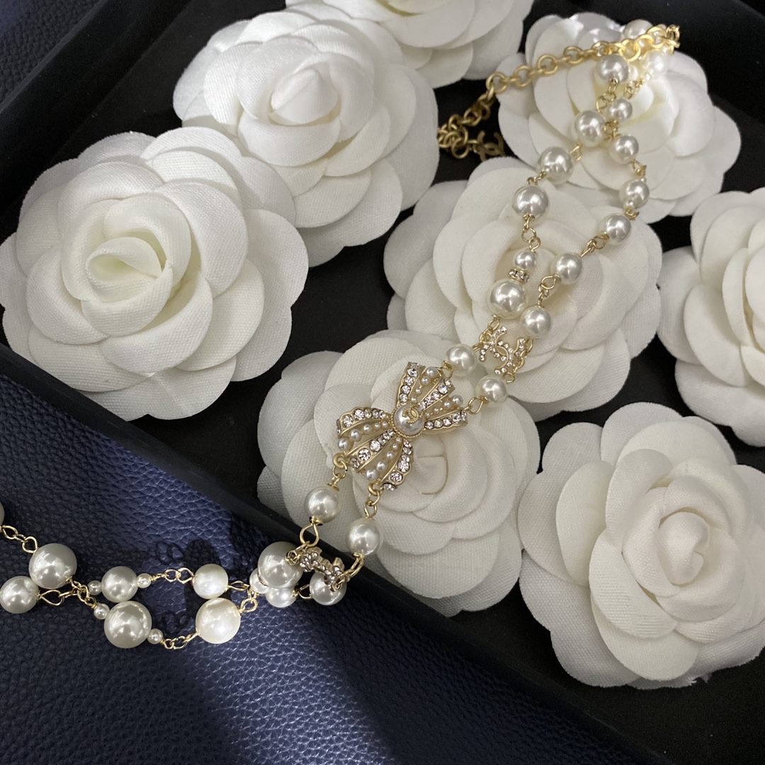 B300 Chanel necklace 106542