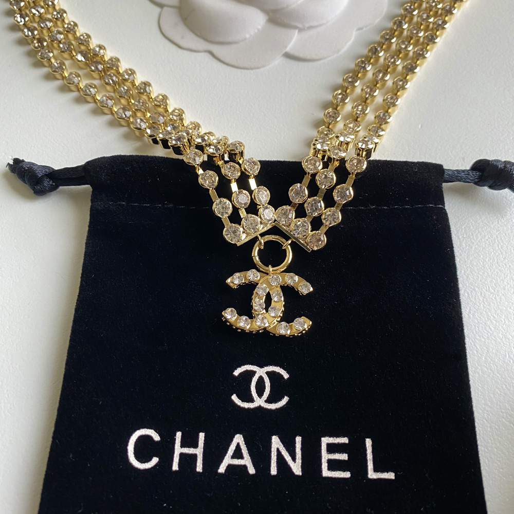 B182 Chanel necklace 106646