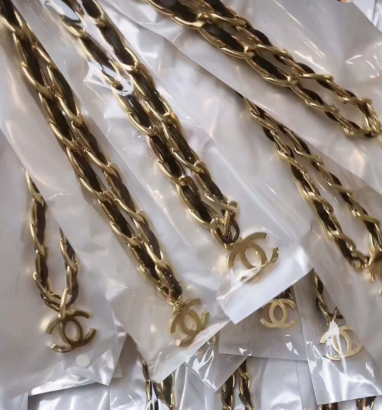 Chanel choker necklace 107017