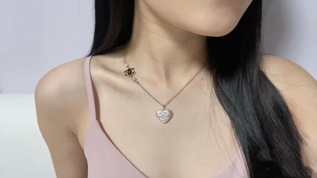 B028 Chanel necklace 107049
