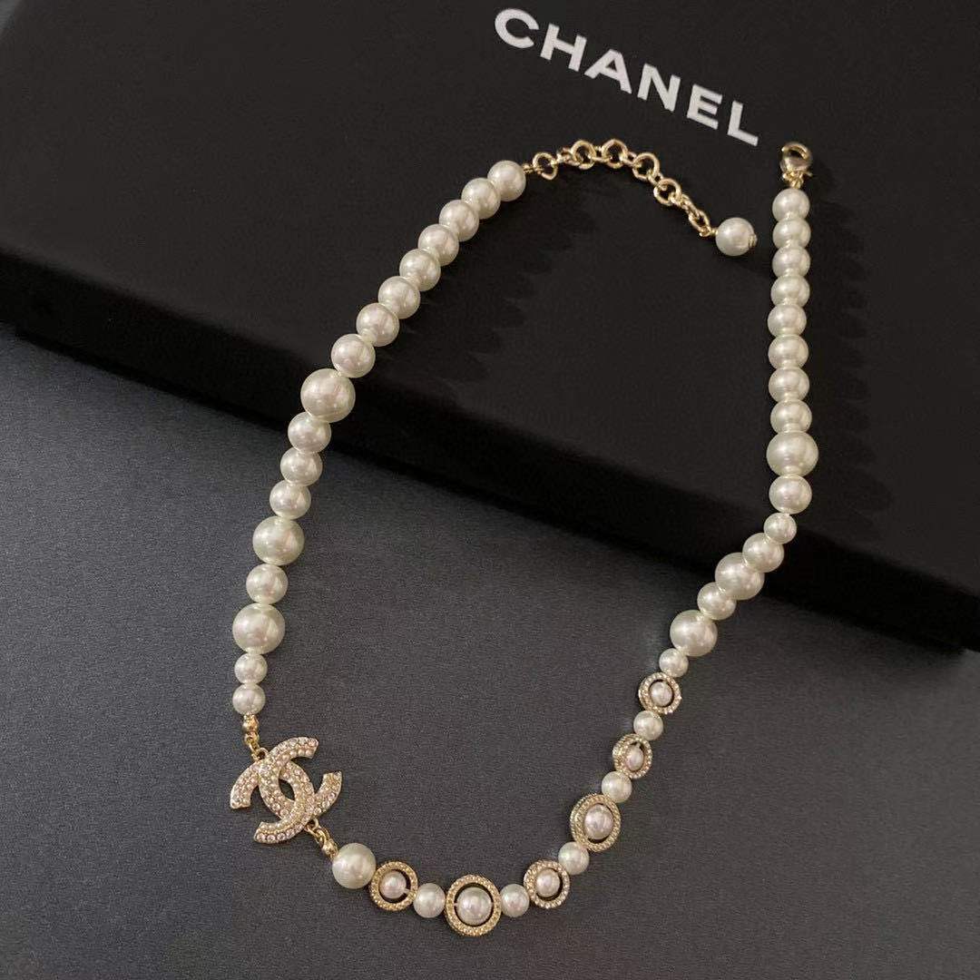 B292 Chanel choker necklace 104826