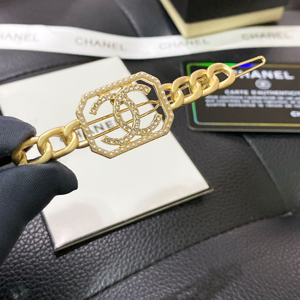 FS7031 Chanel hairpin 104643