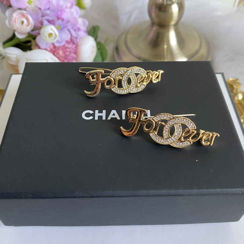 FS7053 Chanel hairclip 104821