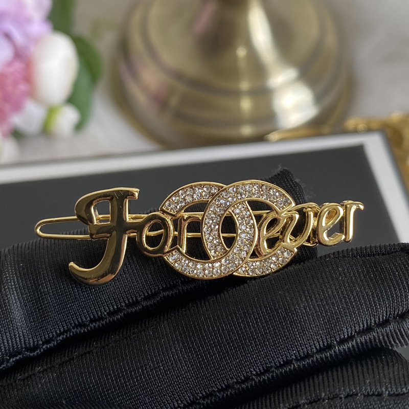 FS7053 Chanel hairclip 104821